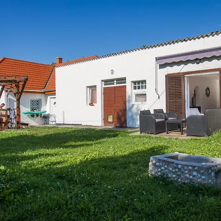 Nyaraló Familia Nyaraló 12 Balatonmáriafürdő